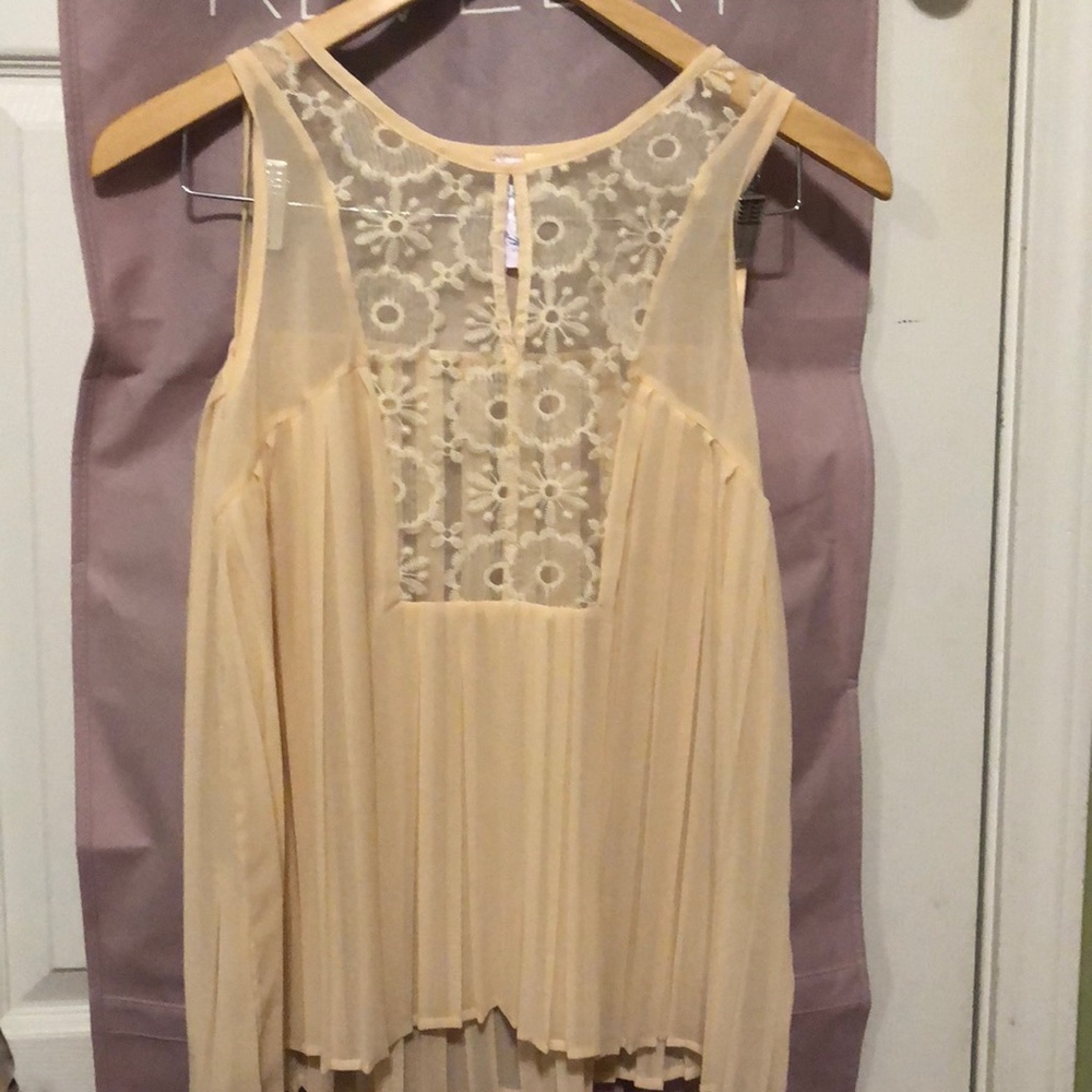 Dress top